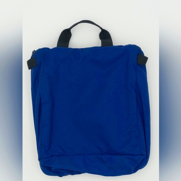 LLBean travel toiletry/ cosmetic bag. BRAND NEW WITHOUT TAGS. - Picture 3 of 3